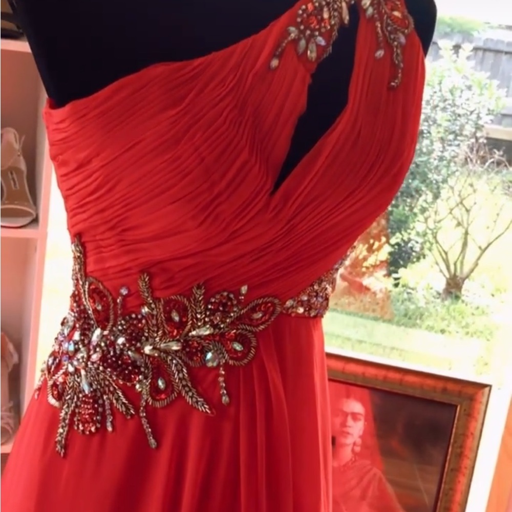 Elegant Red Evening Gown